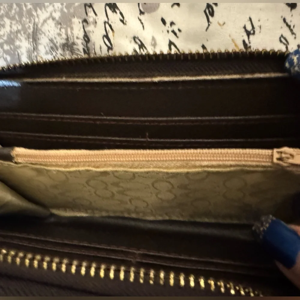 Coach carriage vintage Double Zip Wallet